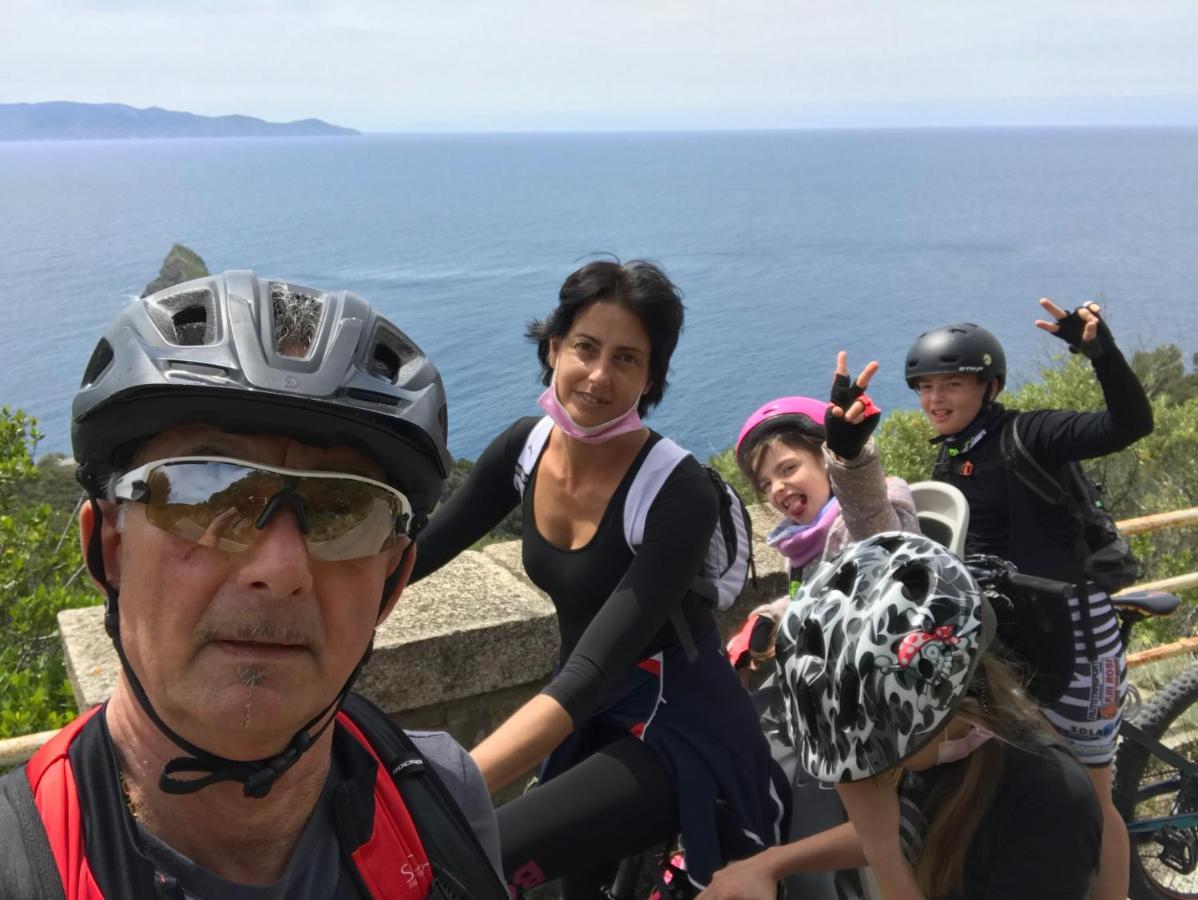 Bike&Boat Argentario Hotel ポルト・サント・ステーファノ エクステリア 写真
