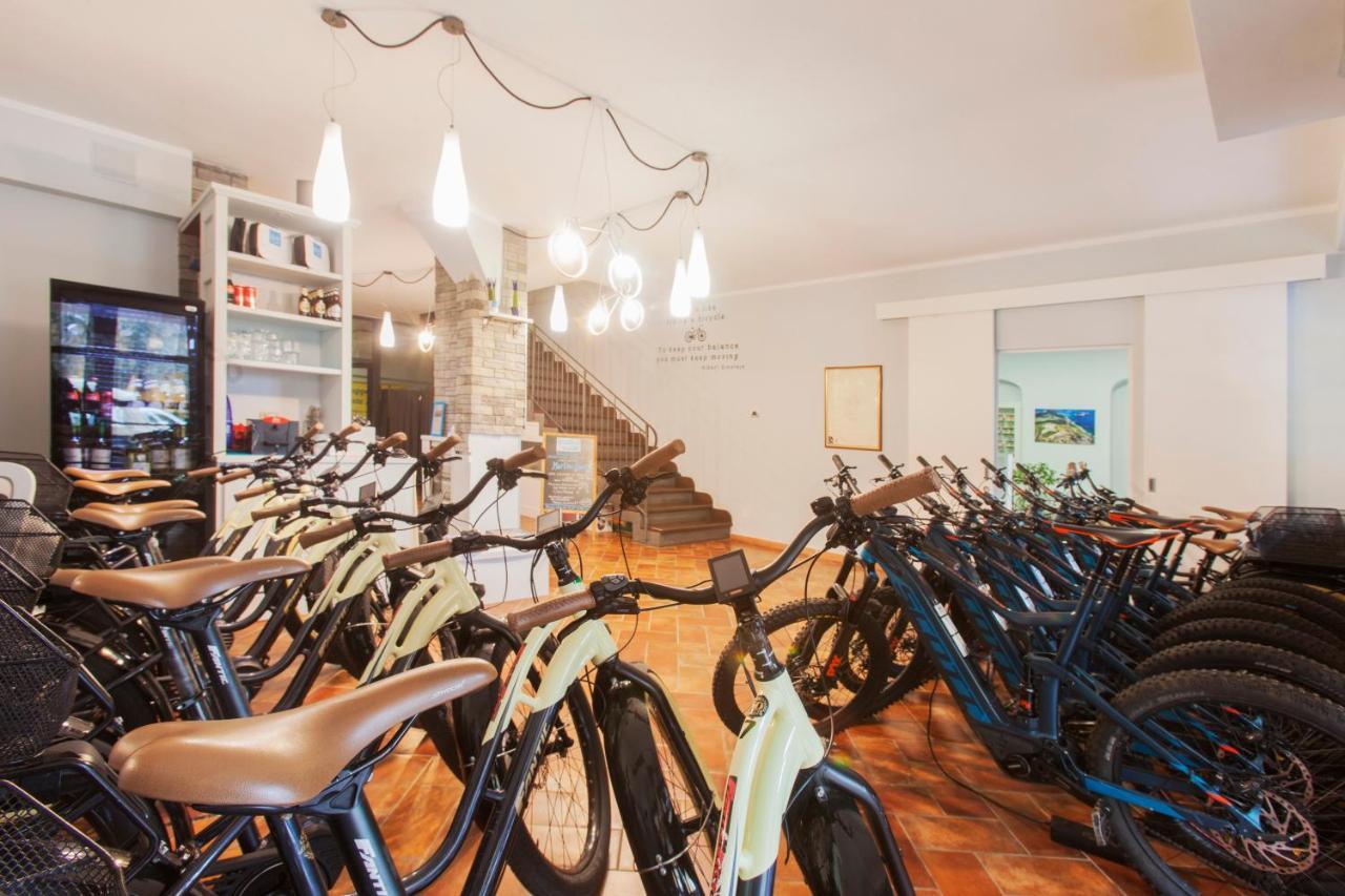 Bike&Boat Argentario Hotel ポルト・サント・ステーファノ エクステリア 写真