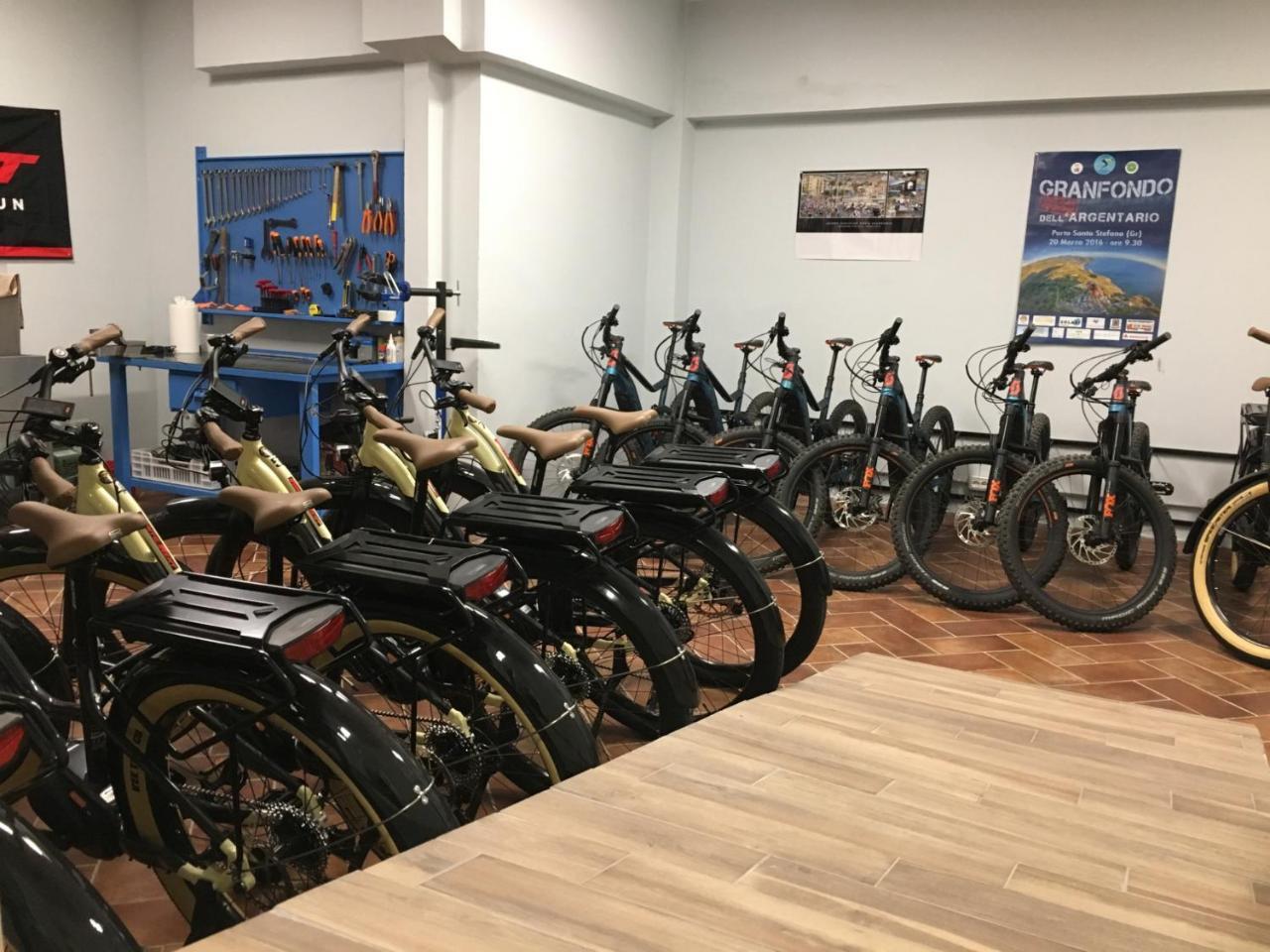 Bike&Boat Argentario Hotel ポルト・サント・ステーファノ エクステリア 写真